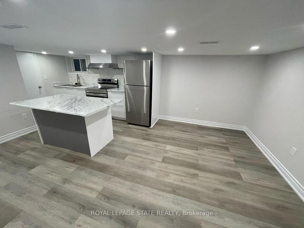 









520


Cochrane

Road,
Hamilton,




ON
L8K 3H5

