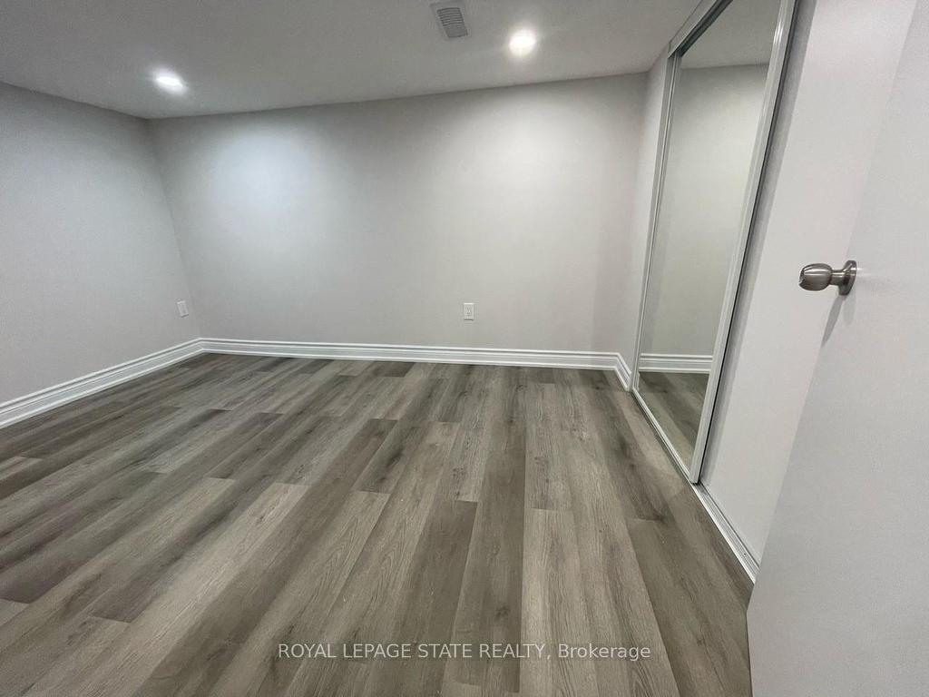 









520


Cochrane

Road,
Hamilton,




ON
L8K 3H5

