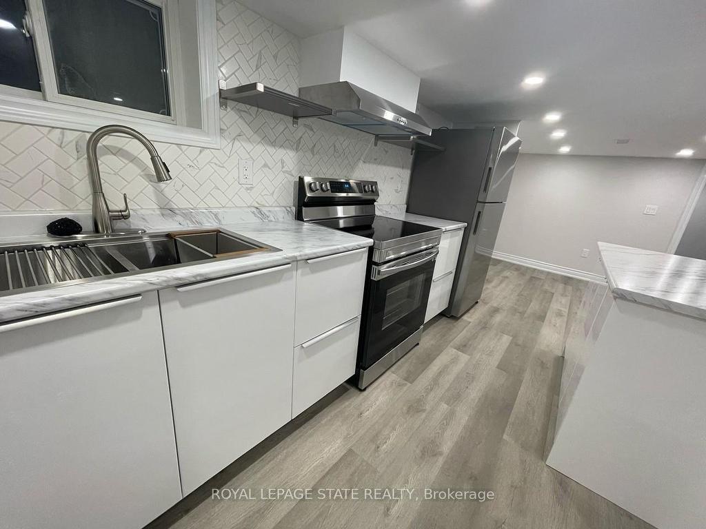 









520


Cochrane

Road,
Hamilton,




ON
L8K 3H5

