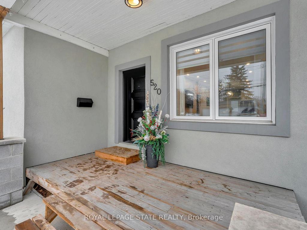 









520


Cochrane

Road,
Hamilton,




ON
L8K 3H5

