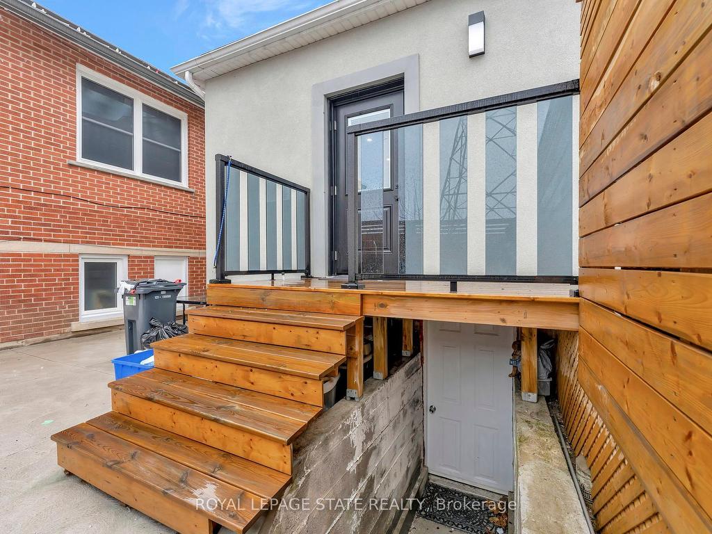 









520


Cochrane

Road,
Hamilton,




ON
L8K 3H5

