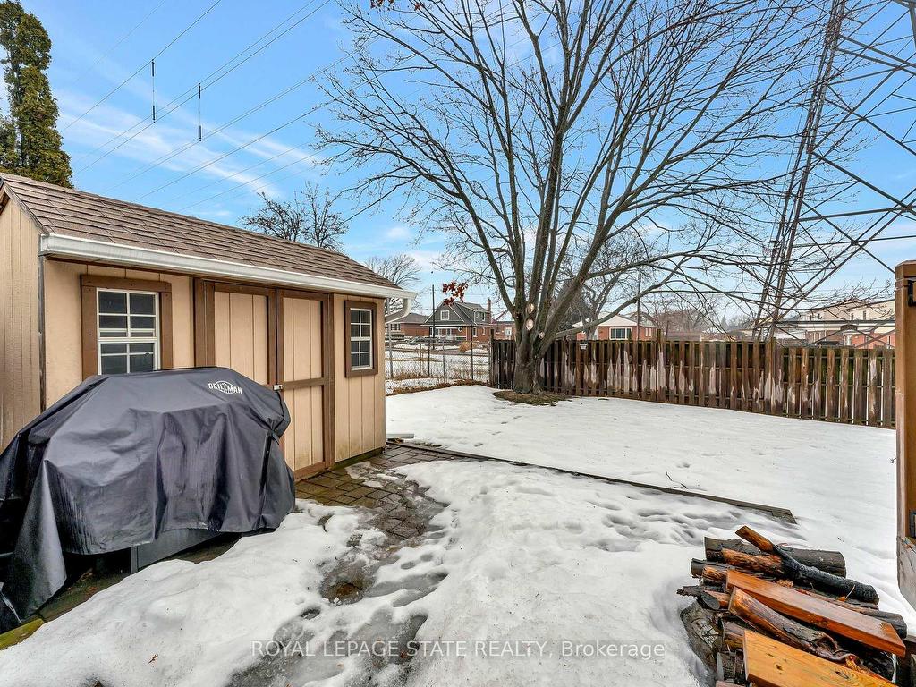 









520


Cochrane

Road,
Hamilton,




ON
L8K 3H5

