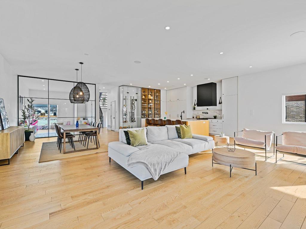 









99


Rue De Ronsard

,
Saint-Jean-sur-Richelieu,




QC
J2W2N3

