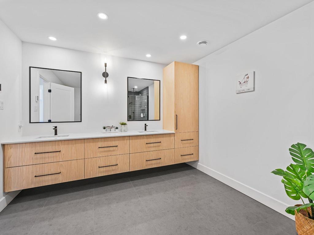 









99


Rue De Ronsard

,
Saint-Jean-sur-Richelieu,




QC
J2W2N3

