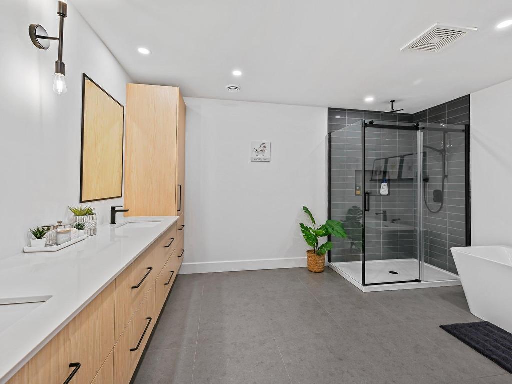 









99


Rue De Ronsard

,
Saint-Jean-sur-Richelieu,




QC
J2W2N3


