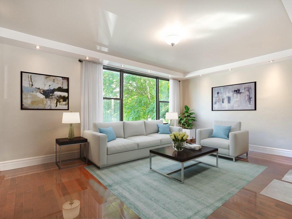 









3099


Le Boulevard

,
Montréal (Ville-Marie),




QC
H3Y1R8

