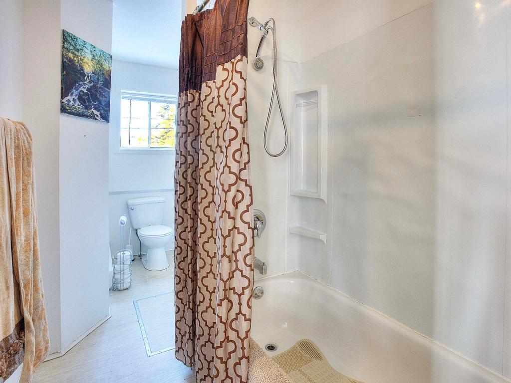 









39


Rue de la Plage

,
Mont-Blanc,




QC
J0T2G0

