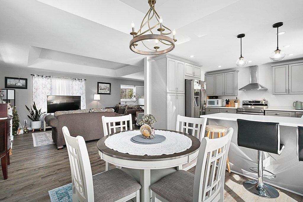 









496


Ch. Cottage

,
L'Isle-aux-Allumettes,




QC
J0X1M0

