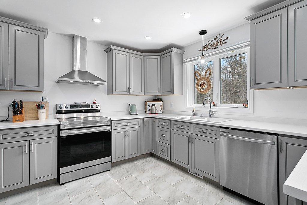 









496


Ch. Cottage

,
L'Isle-aux-Allumettes,




QC
J0X1M0

