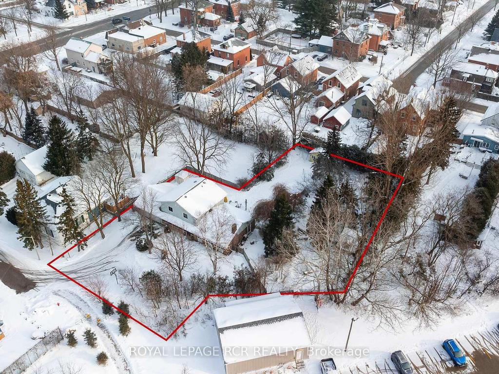 









7


Gifford

Street,
Orangeville,







ON
L9W 2S8

