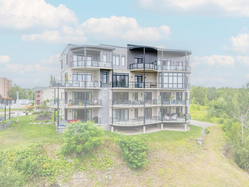 









120


Rue de Candiac

, 2302,
Sherbrooke (Les Nations),




QC
J1L1G8

