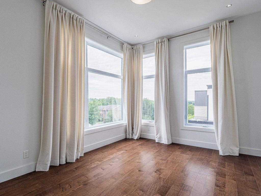 









120


Rue de Candiac

, 1403,
Sherbrooke (Les Nations),




QC
J1L1G8

