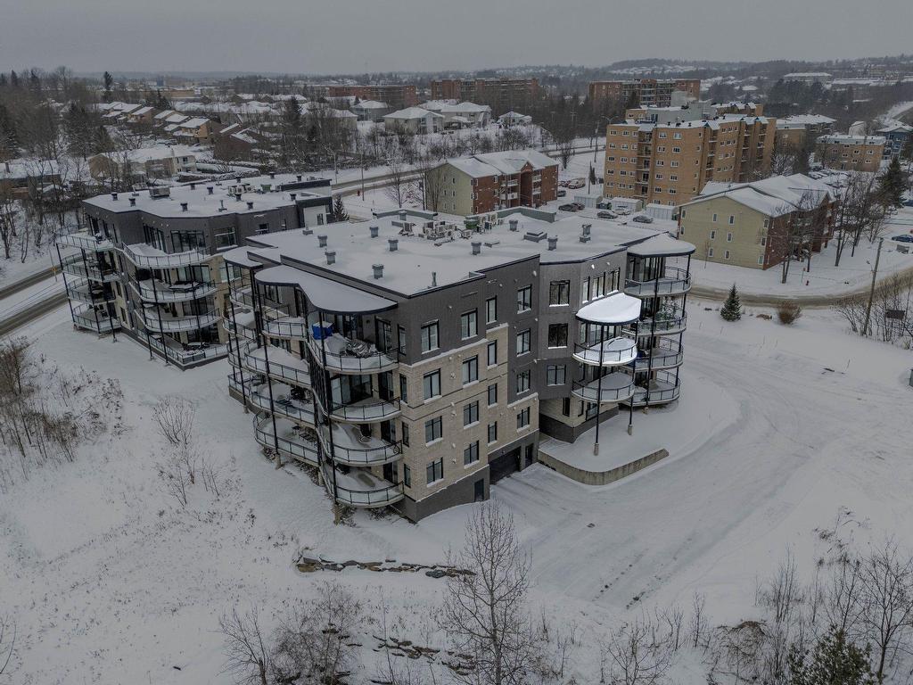 









120


Rue de Candiac

, 2304,
Sherbrooke (Les Nations),




QC
J1L1G8

