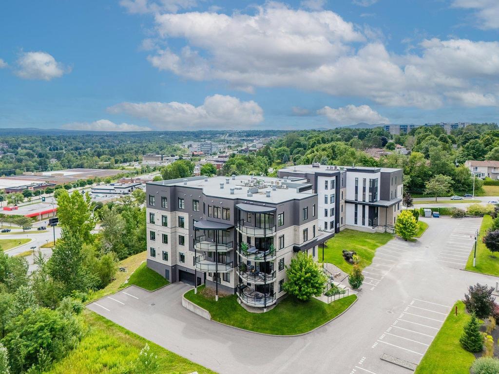 









120


Rue de Candiac

, 2304,
Sherbrooke (Les Nations),




QC
J1L1G8


