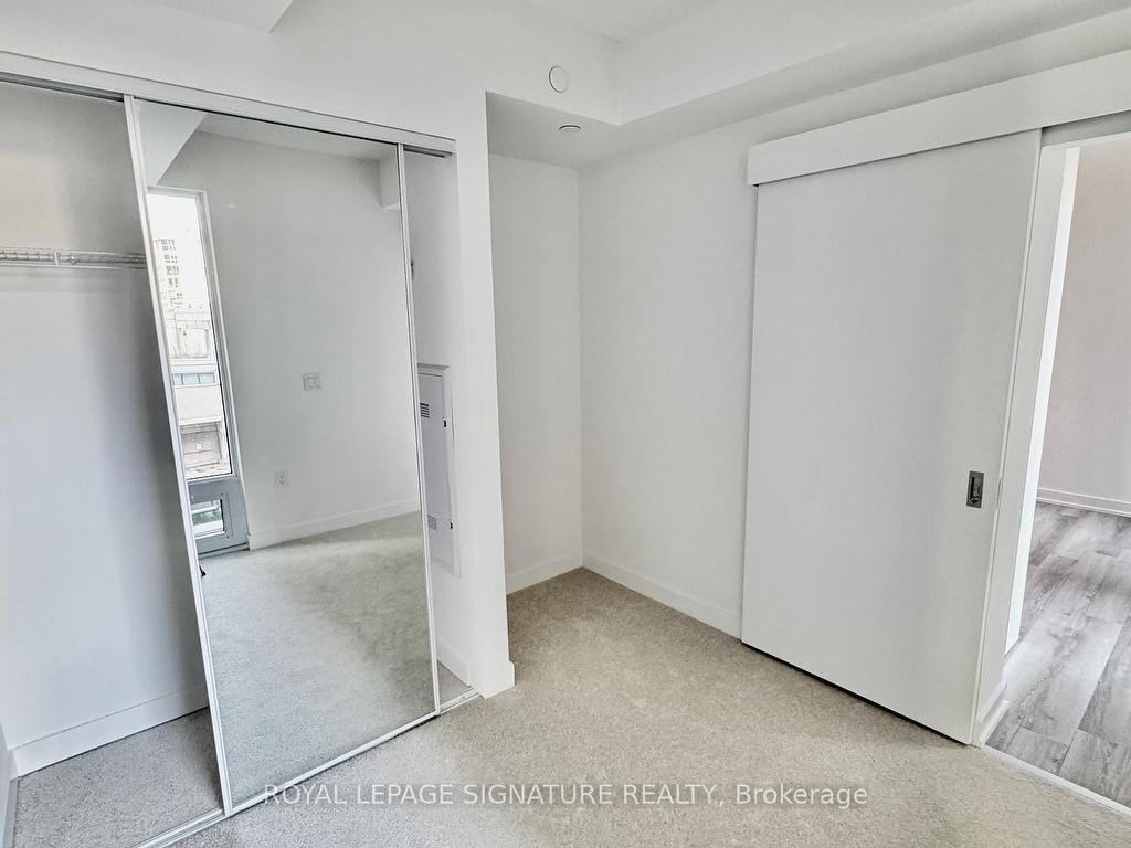









238


Simcoe

Street South, 308,
Toronto,




ON
M5T 3B9


