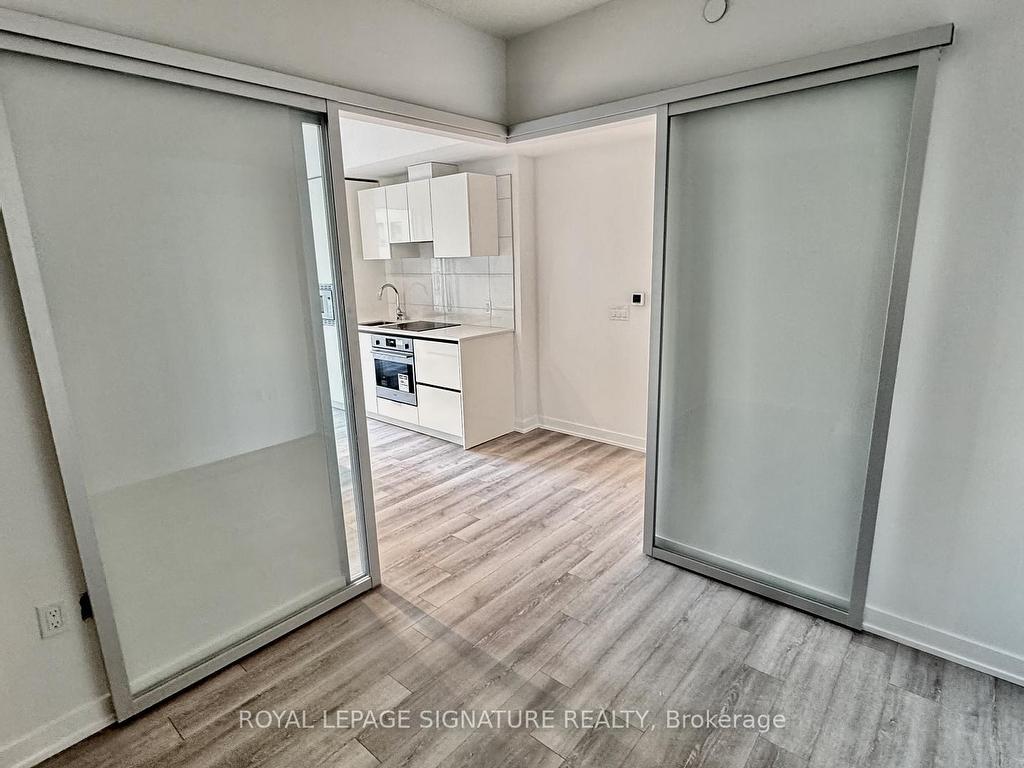 









238


Simcoe

Street South, 308,
Toronto,




ON
M5T 3B9

