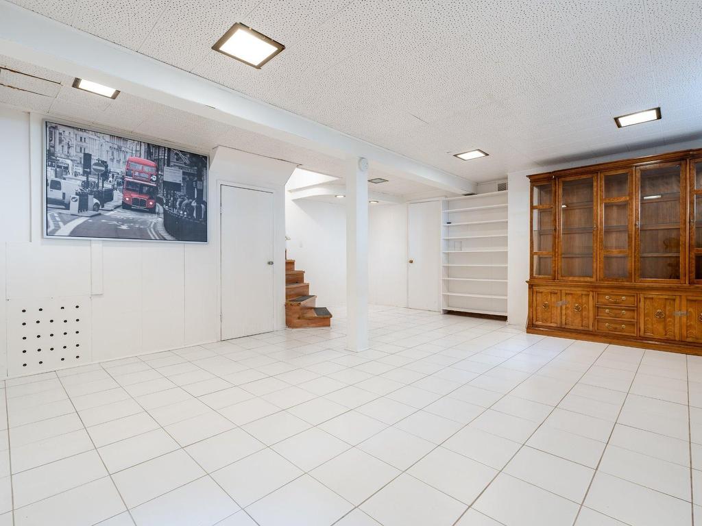 









8565


Av. Mountain Sights

,
Montréal (Côte-des-Neiges/Notre-Dame-de-Grâce),




QC
H4P2C3

