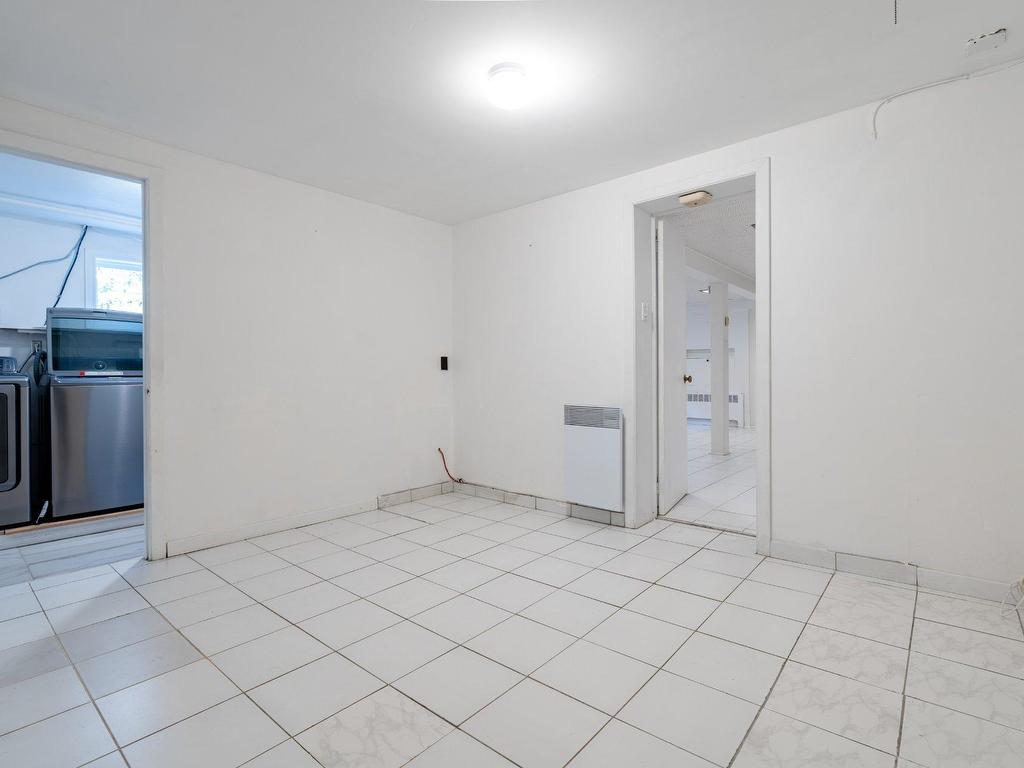 









8565


Av. Mountain Sights

,
Montréal (Côte-des-Neiges/Notre-Dame-de-Grâce),




QC
H4P2C3

