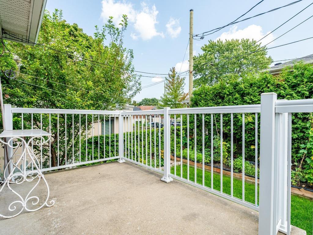 









8565


Av. Mountain Sights

,
Montréal (Côte-des-Neiges/Notre-Dame-de-Grâce),




QC
H4P2C3

