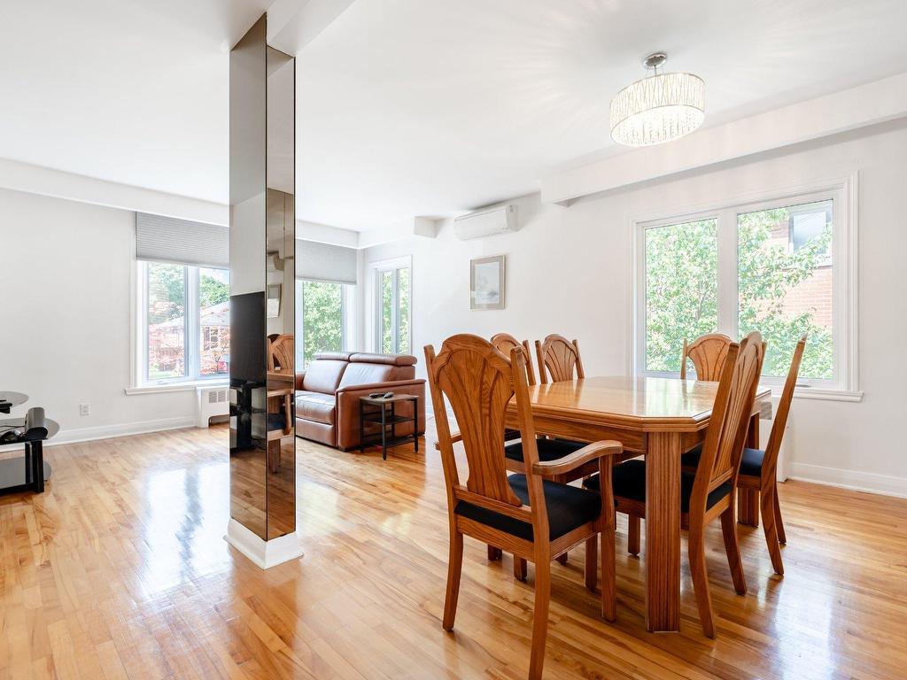 









8565


Av. Mountain Sights

,
Montréal (Côte-des-Neiges/Notre-Dame-de-Grâce),




QC
H4P2C3

