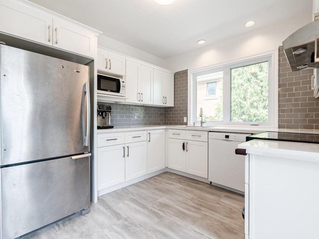 









8565


Av. Mountain Sights

,
Montréal (Côte-des-Neiges/Notre-Dame-de-Grâce),




QC
H4P2C3

