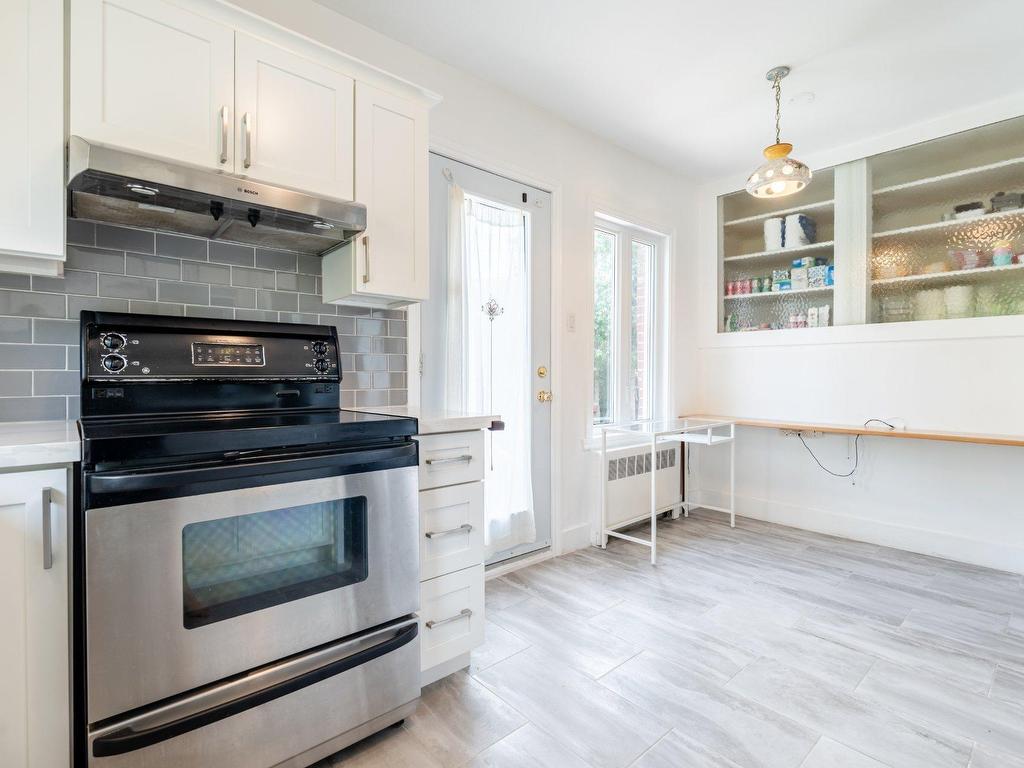 









8565


Av. Mountain Sights

,
Montréal (Côte-des-Neiges/Notre-Dame-de-Grâce),




QC
H4P2C3


