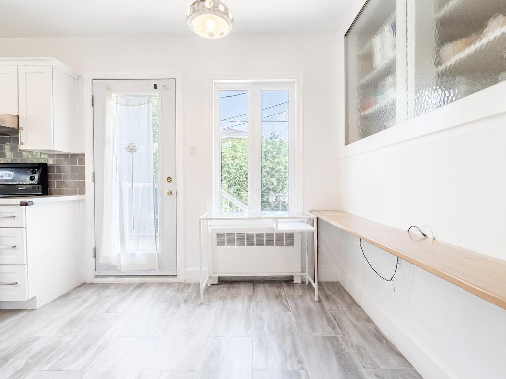









8565


Av. Mountain Sights

,
Montréal (Côte-des-Neiges/Notre-Dame-de-Grâce),




QC
H4P2C3

