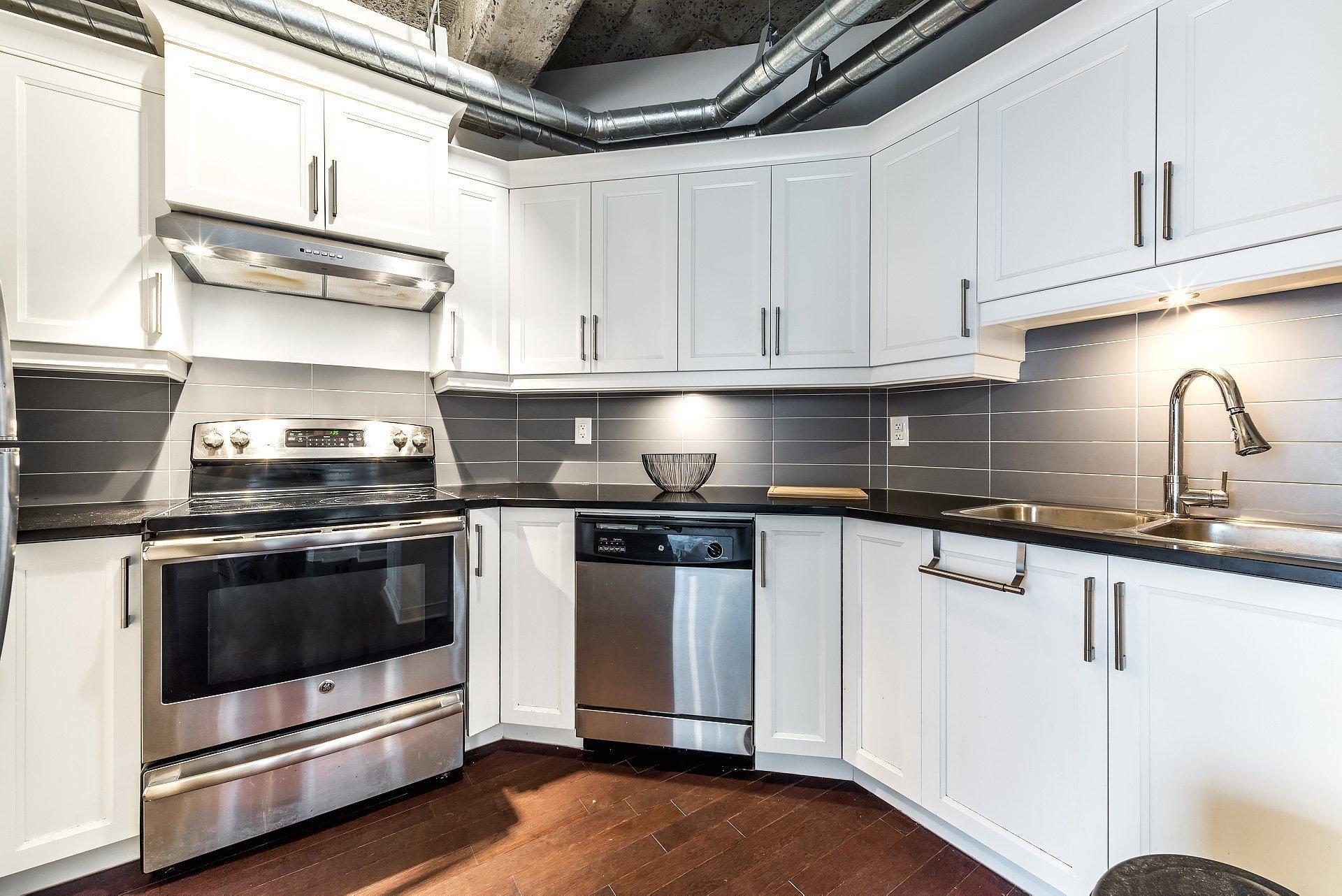 









366


Rue Mayor

, 606,
Montréal (Ville-Marie),




QC
H3A1N8

