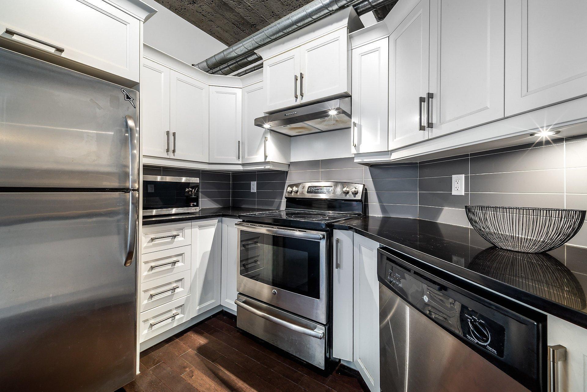 









366


Rue Mayor

, 606,
Montréal (Ville-Marie),




QC
H3A1N8


