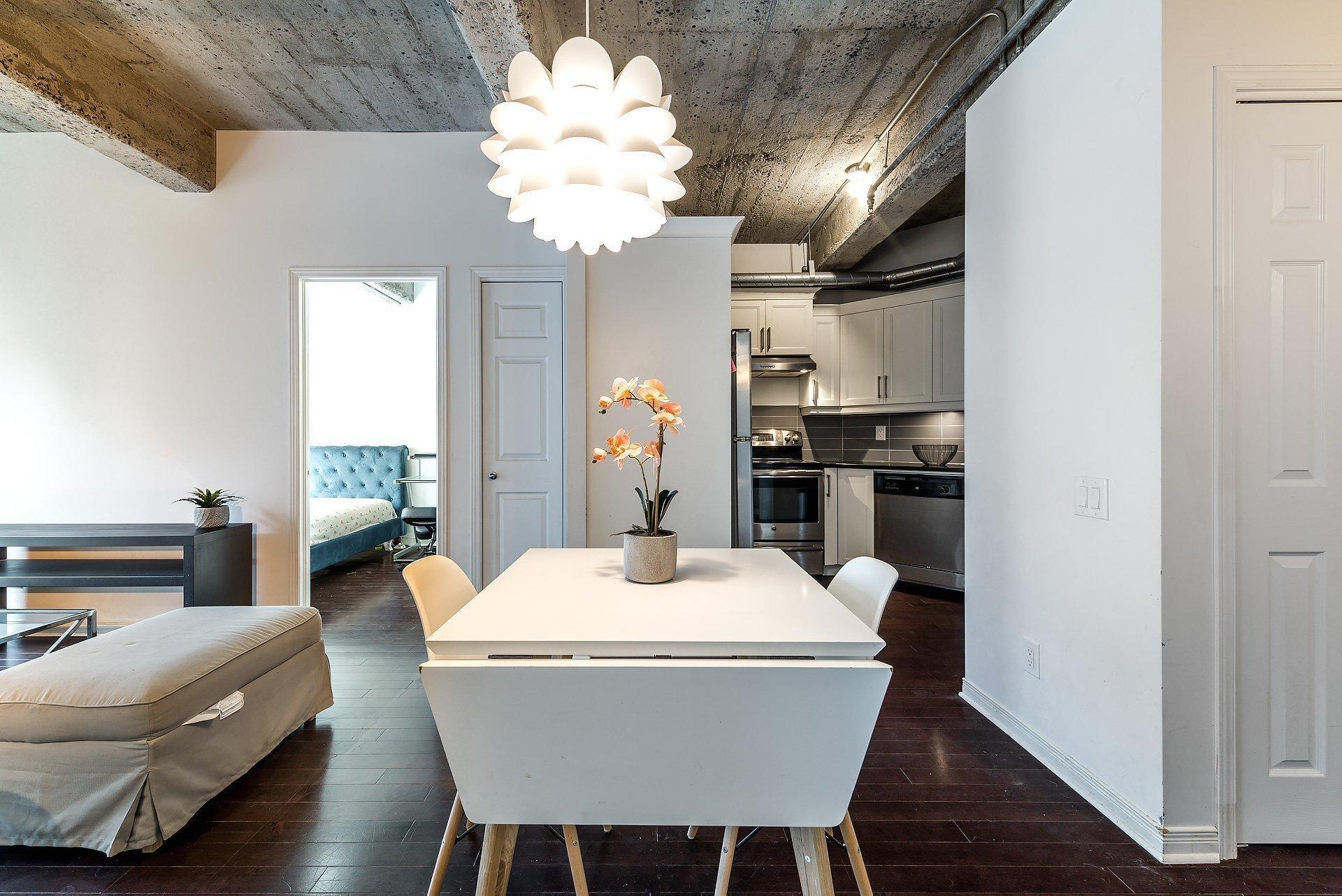 









366


Rue Mayor

, 606,
Montréal (Ville-Marie),




QC
H3A1N8

