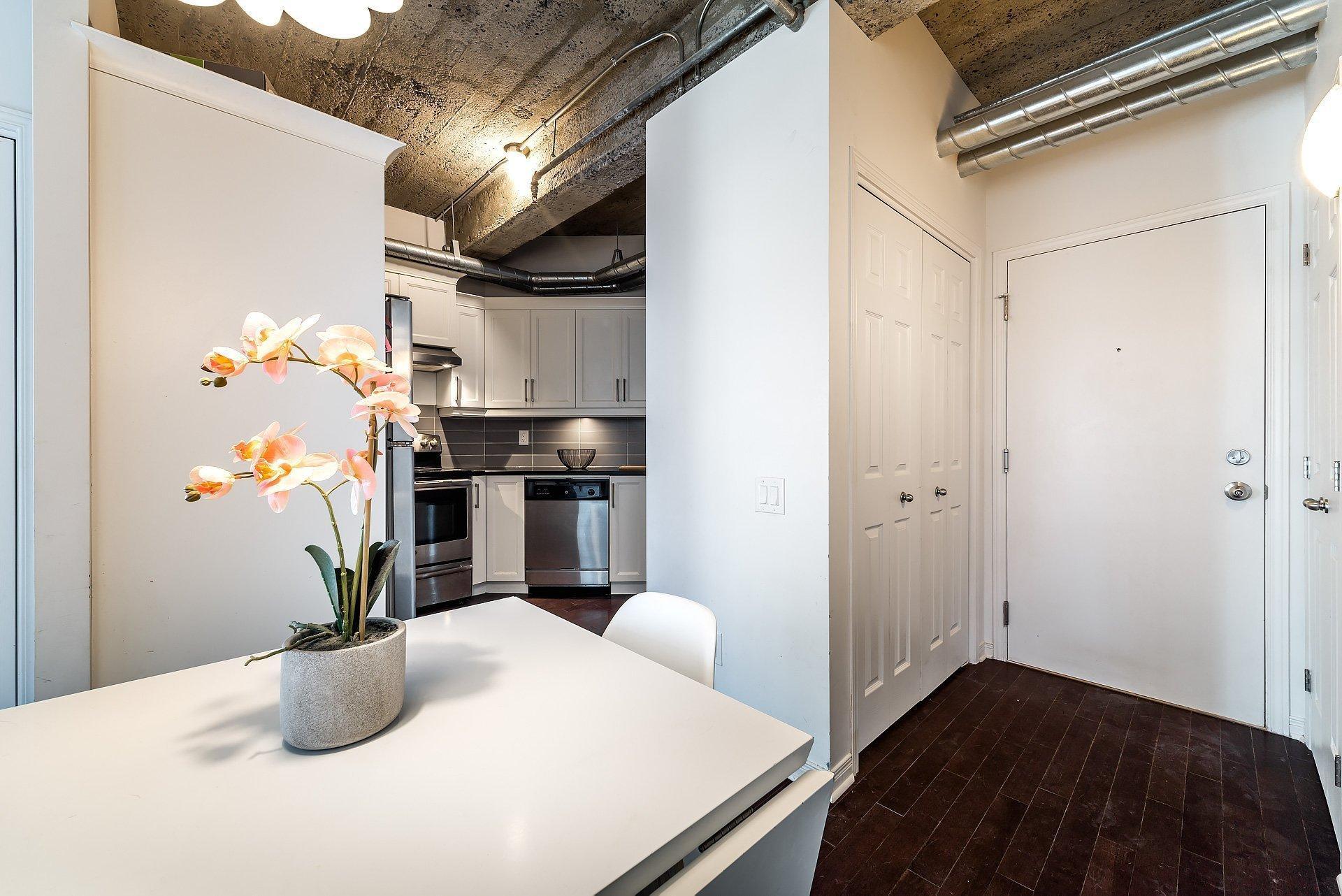 









366


Rue Mayor

, 606,
Montréal (Ville-Marie),




QC
H3A1N8

