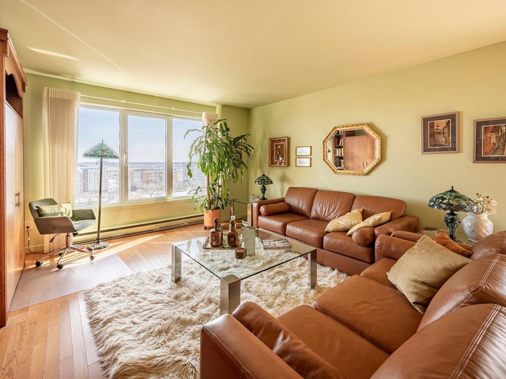 









5115


Boul. de l'Assomption

, 1301,
Montréal (Rosemont/La Petite-Patrie),




QC
H1T4B2

