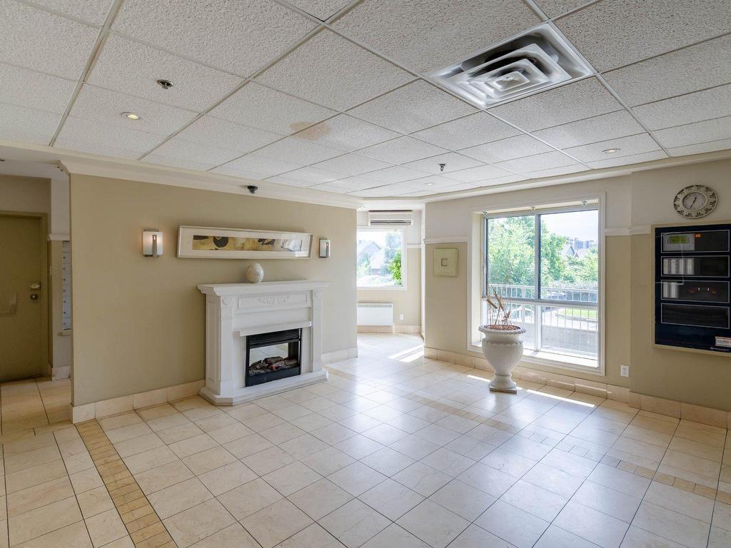 









7680


Boul. Marie-Victorin

, 801,
Brossard,




QC
J4W3L2

