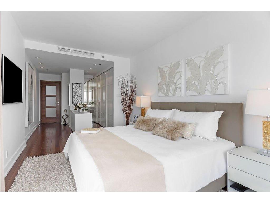 









1130


Boul. Mattawa

, 1004,
Laval (Fabreville),




QC
H7P0H6

