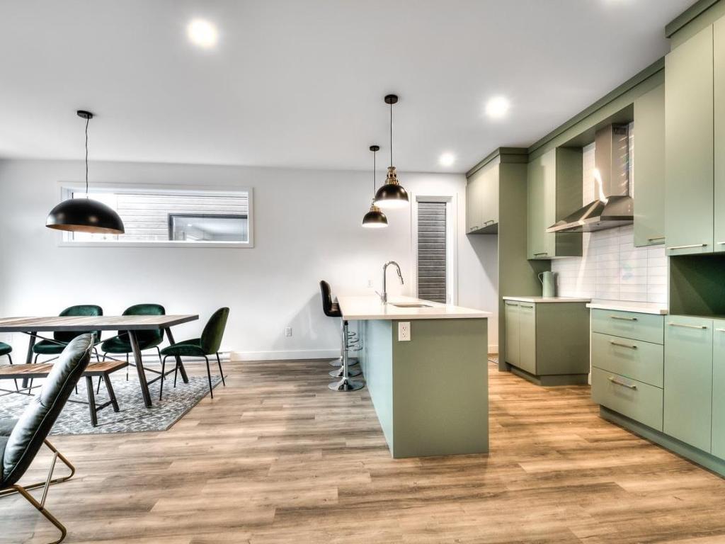 









193


21e Rue O.

,
Venise-en-Québec,




QC
J0J2K0

