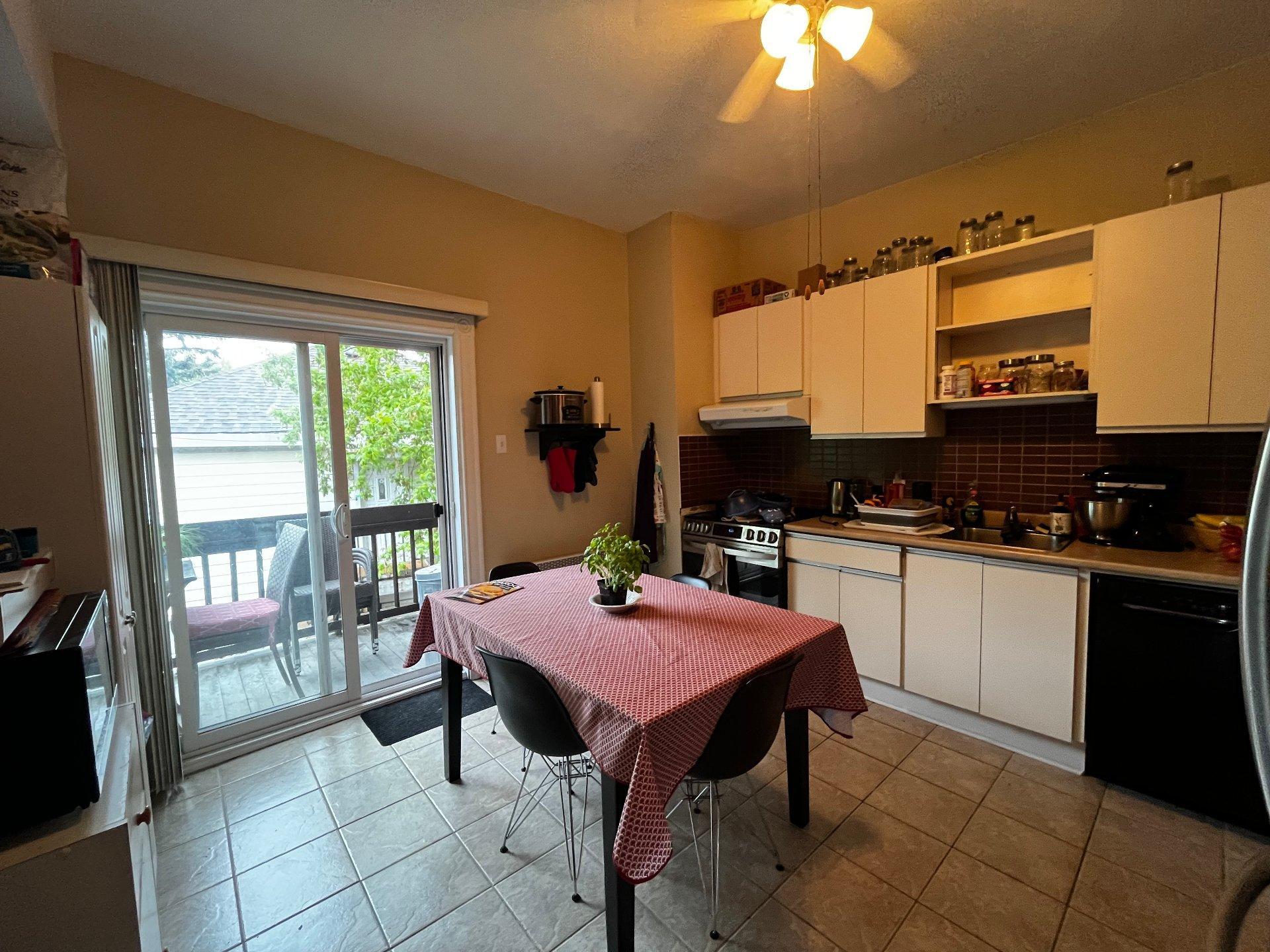 









12295


Rue Valmont

,
Montréal (Ahuntsic-Cartierville),




QC
H3M1A9

