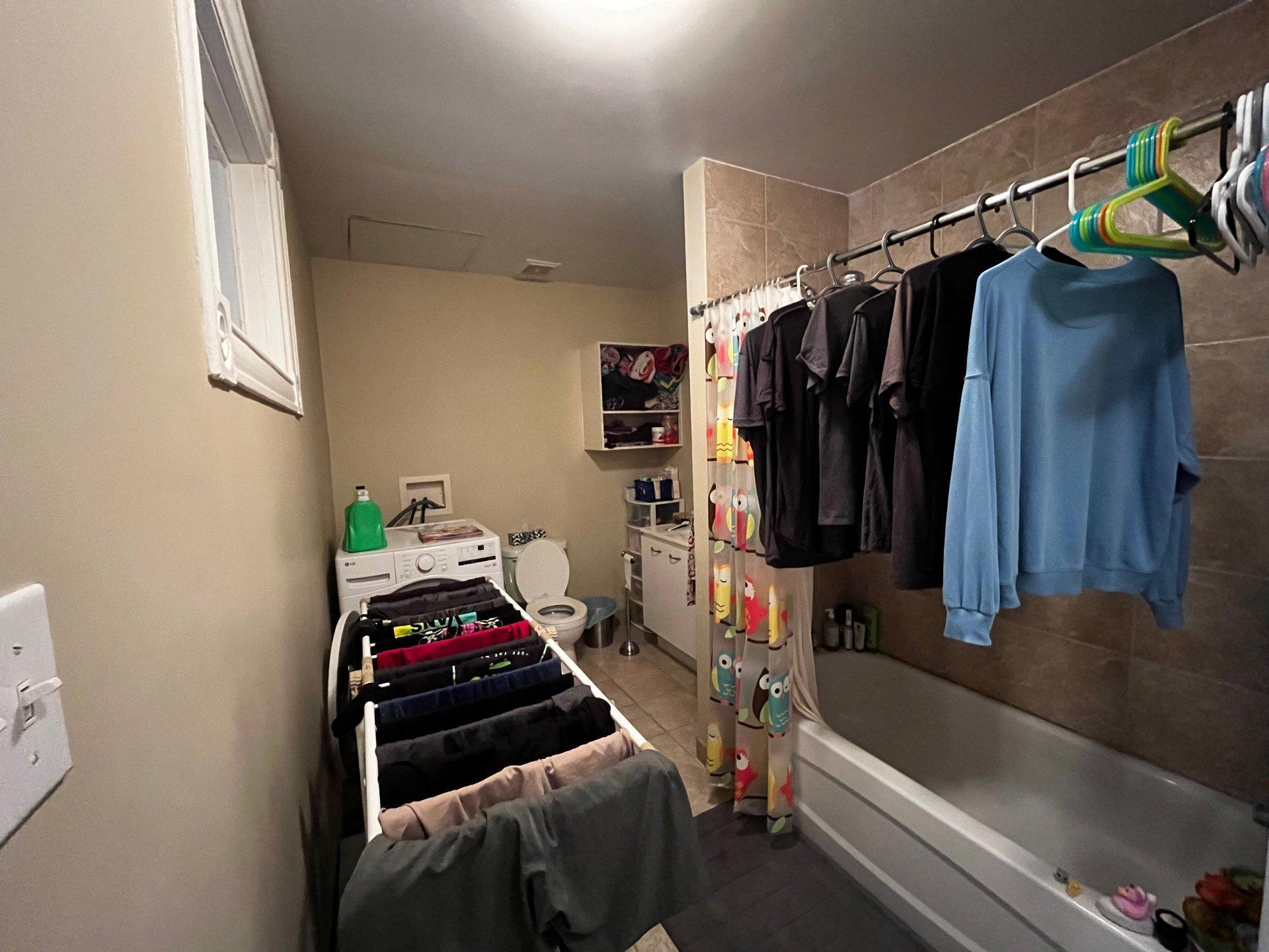 









12295


Rue Valmont

,
Montréal (Ahuntsic-Cartierville),




QC
H3M1A9

