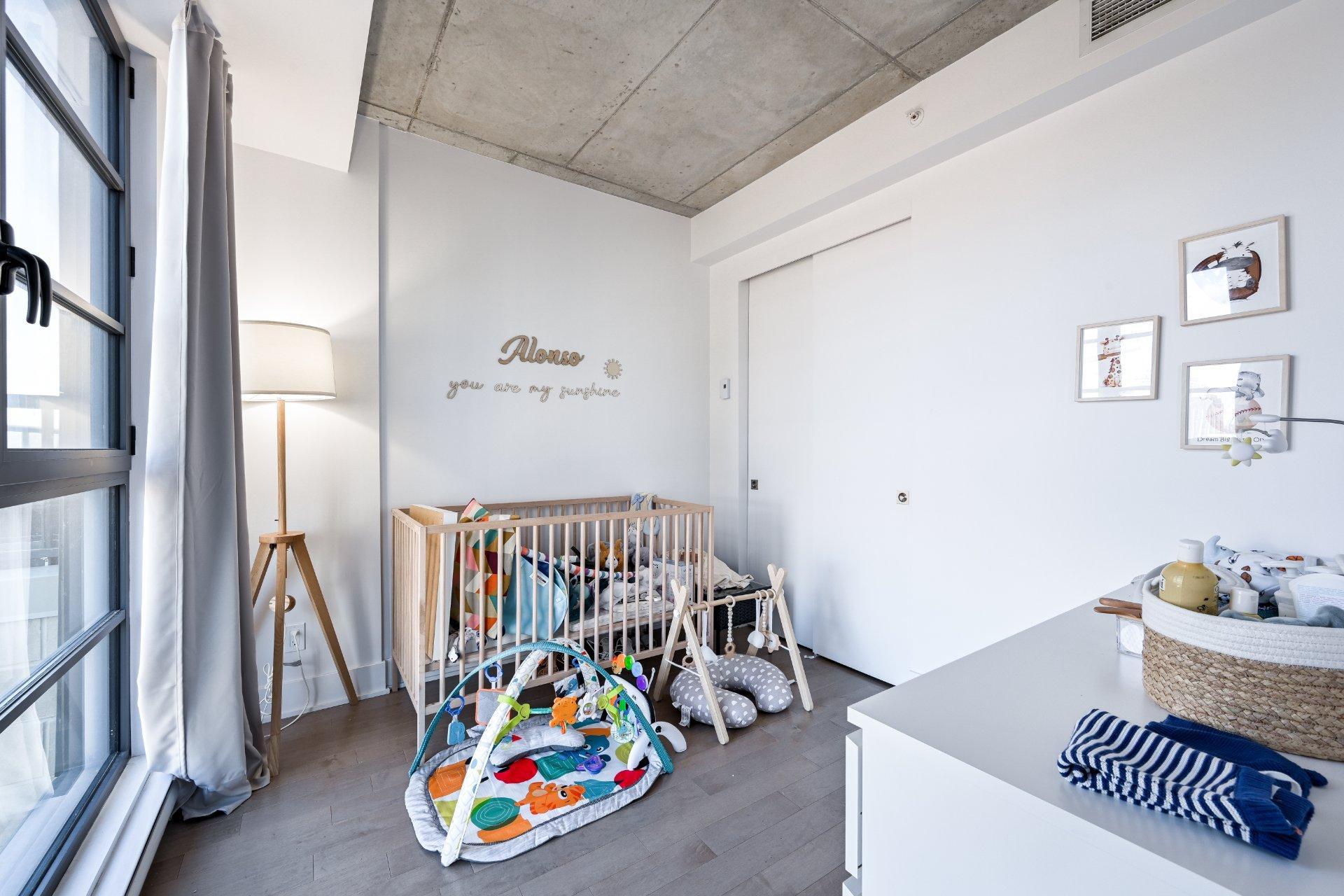 









1320


Rue Olier

, 904,
Montréal (Le Sud-Ouest),




QC
H3C0Y8

