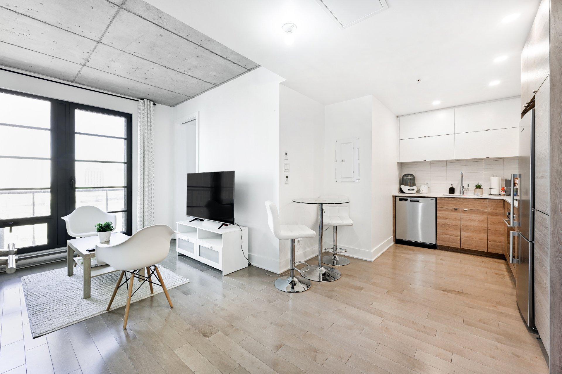 









1320


Rue Olier

, 904,
Montréal (Le Sud-Ouest),




QC
H3C0Y8

