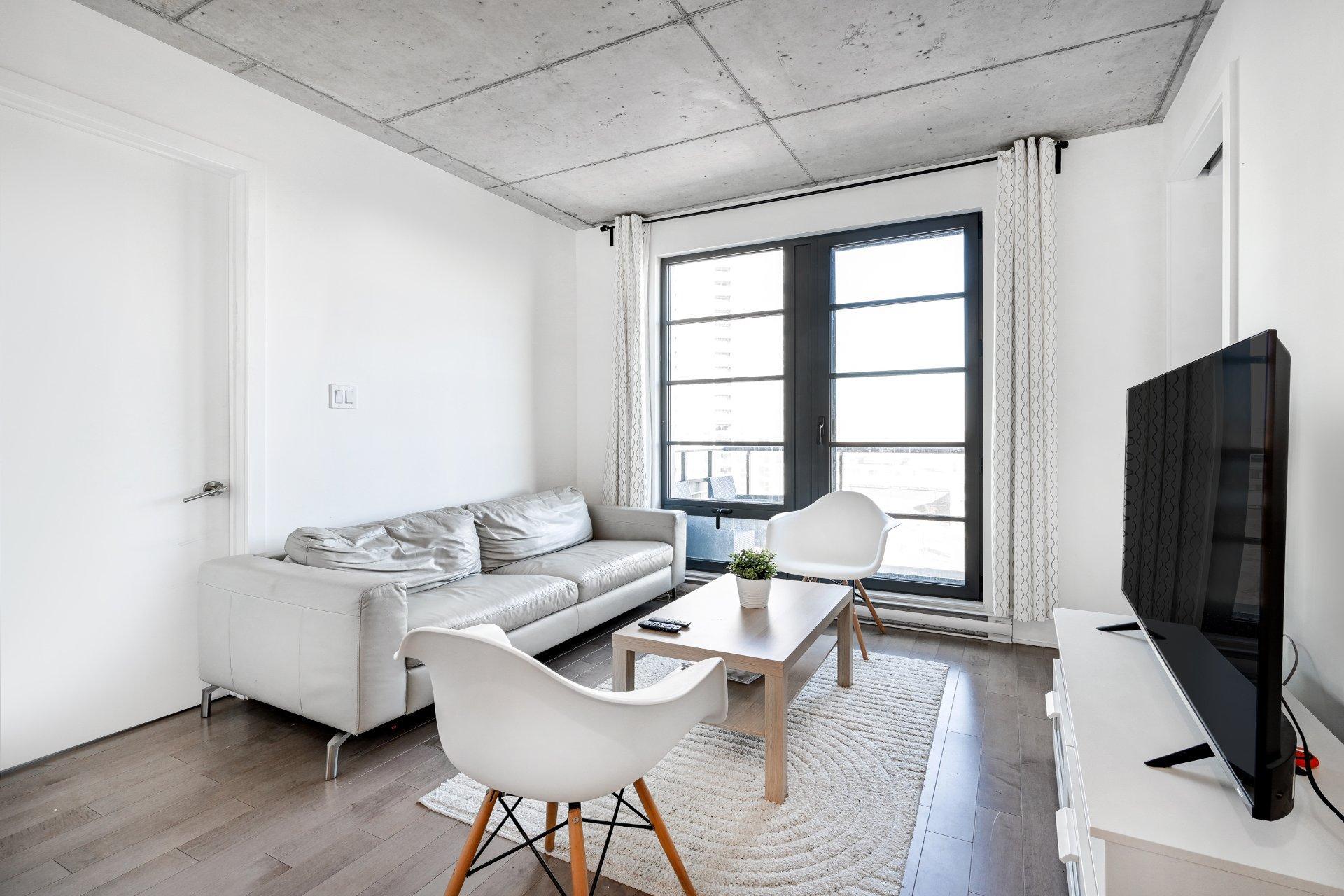 









1320


Rue Olier

, 904,
Montréal (Le Sud-Ouest),




QC
H3C0Y8

