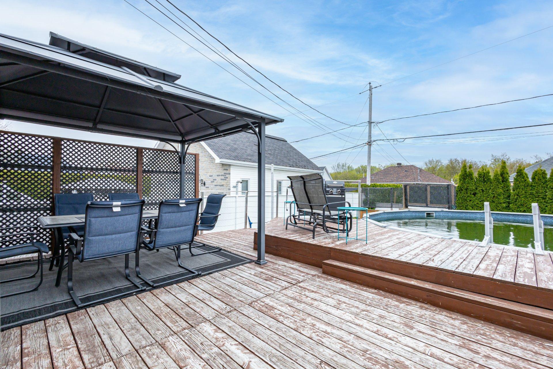 









1286


Rue Germaine-Guèvremont

,
Saint-Jérôme,




QC
J7Z7C4

