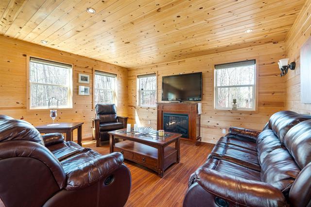 









19


EASTLAND

DR,
Alexander RM,




MB
R0E 2A0

