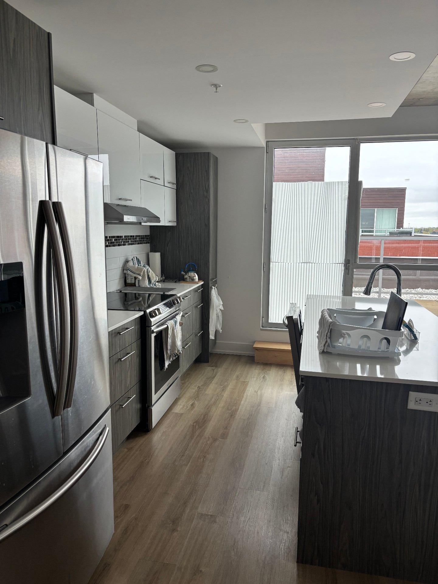 









50


Rue d'Ambre

, 601,
Candiac,




QC
J5R0S3

