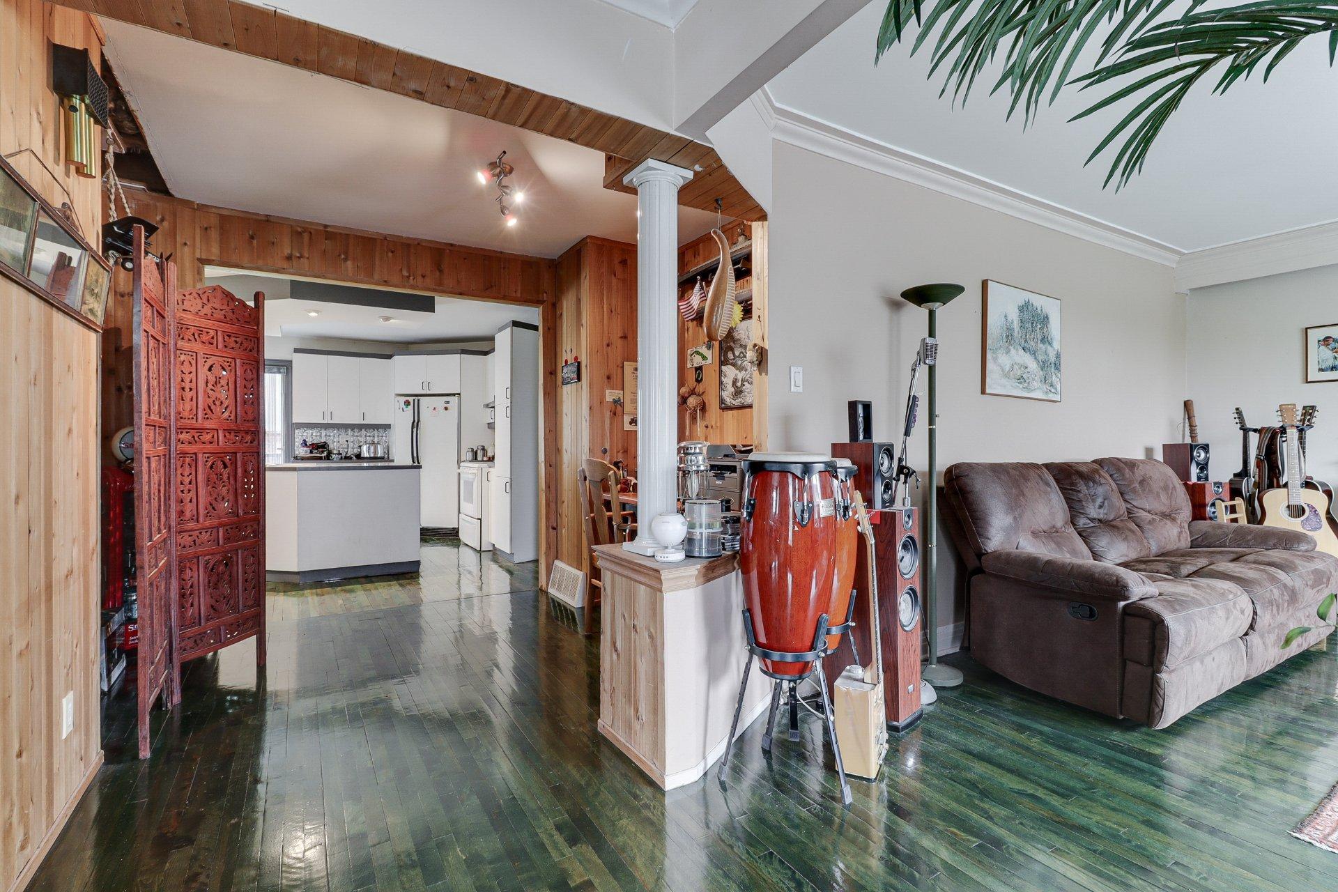 









5221


Rg du Bas-St-François

,
Laval (Duvernay),




QC
H7E4P2

