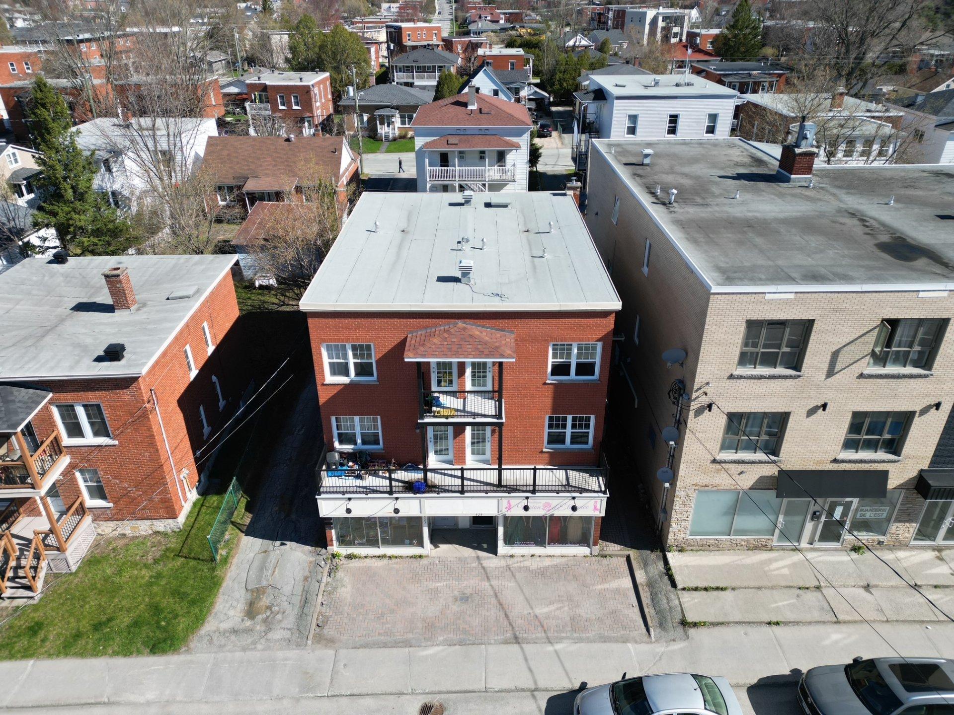 









523

 - 531


Rue King E.

,
Sherbrooke (Fleurimont),




QC
J1G1B6

