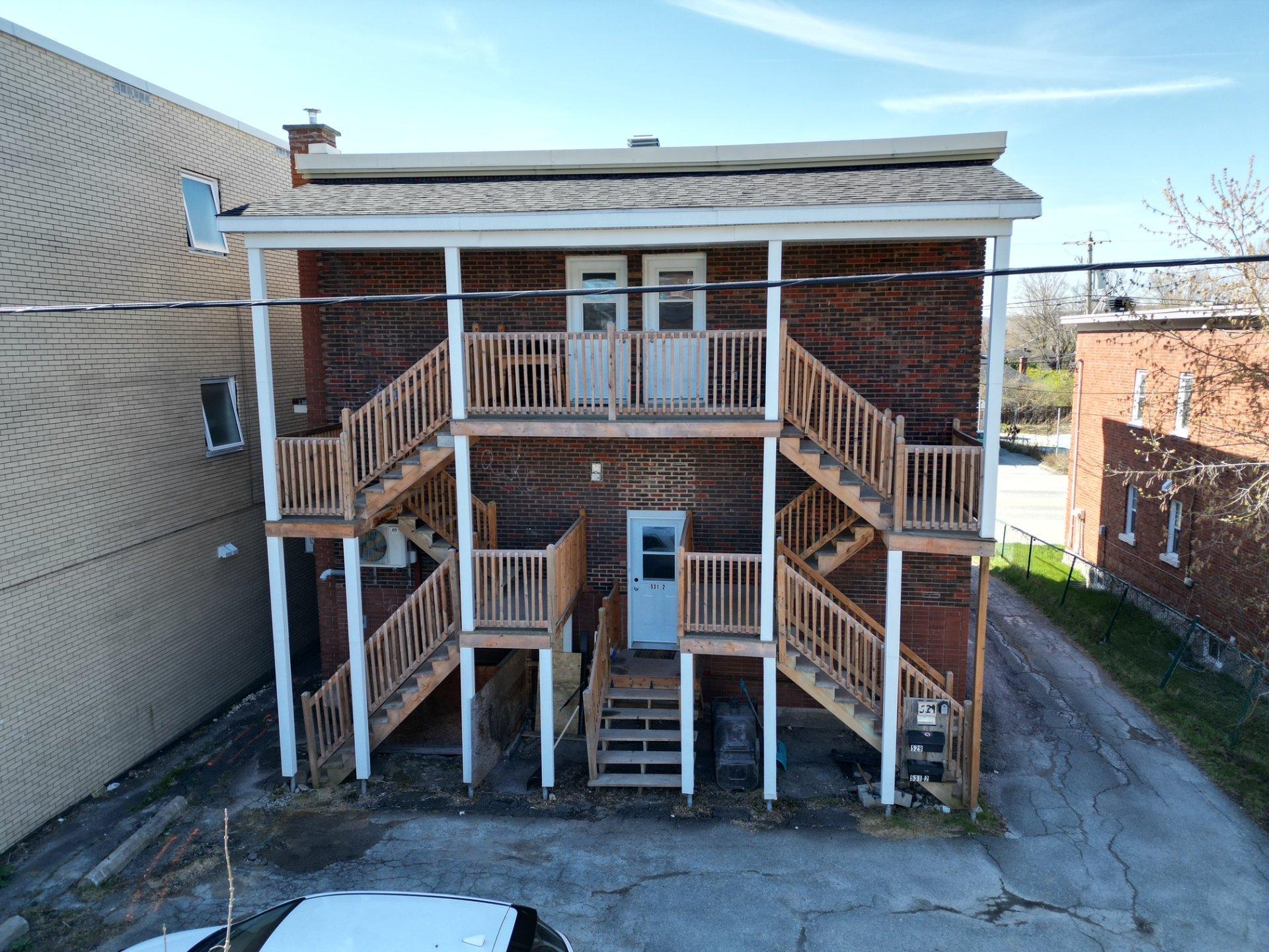 









523

 - 531


Rue King E.

,
Sherbrooke (Fleurimont),




QC
J1G1B6

