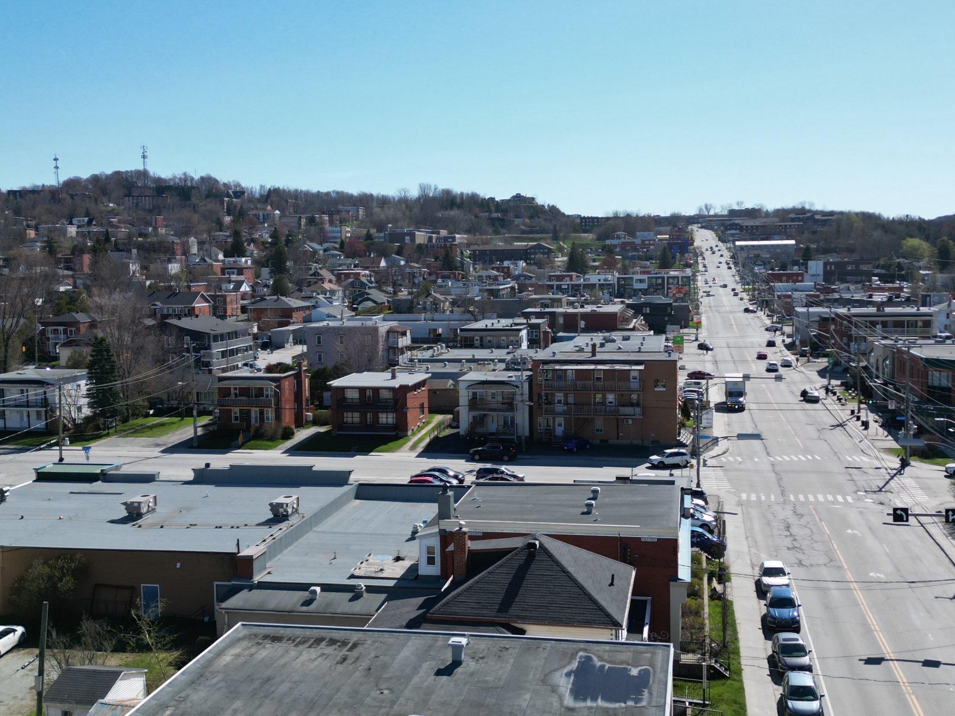 









523

 - 531


Rue King E.

,
Sherbrooke (Fleurimont),




QC
J1G1B6

