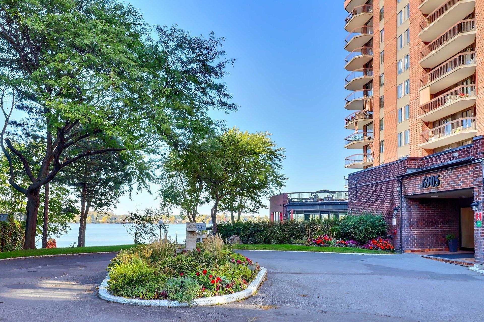 









6905


Boul. Gouin E.

, 508,
Montréal (Montréal-Nord),




QC
H1G6L5

