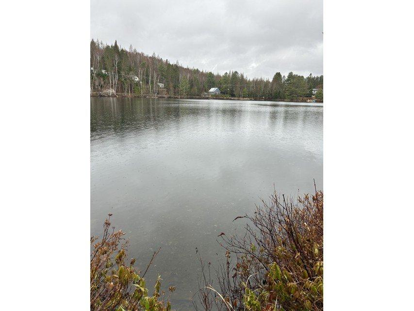









385


Ch. du Lac-Équerre

,
Lac-Supérieur,




QC
J0T1J0


