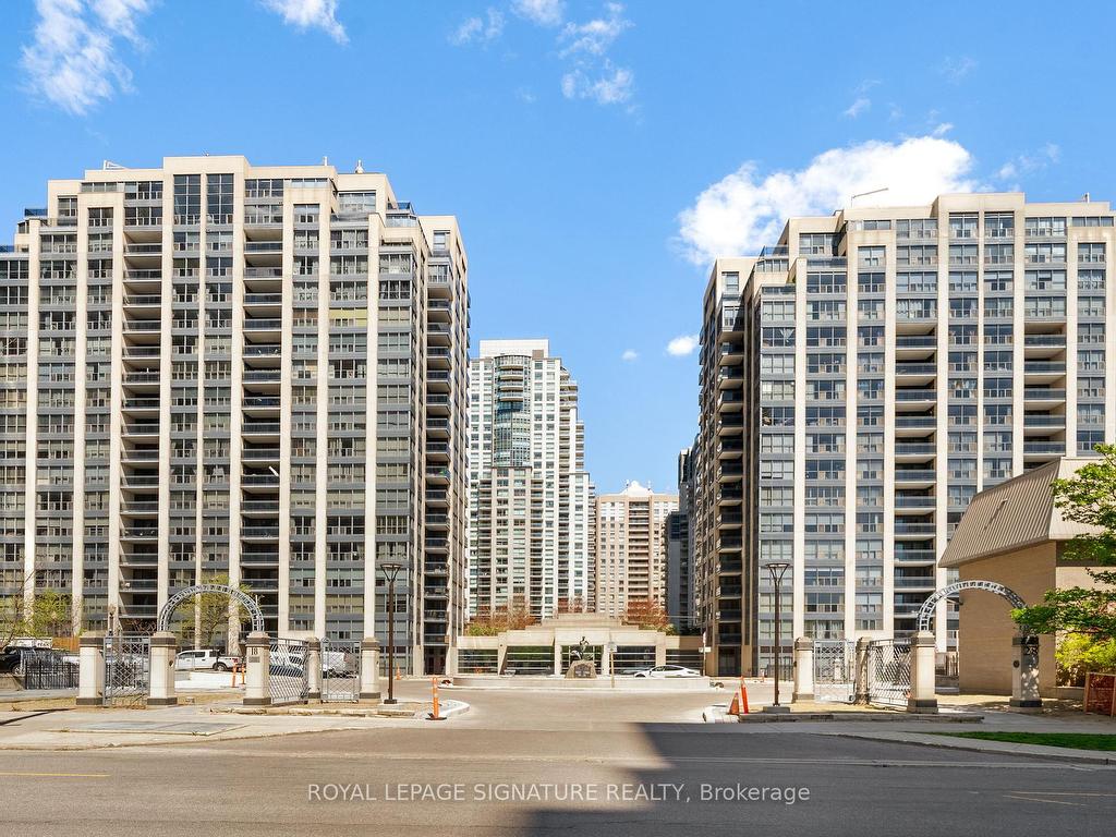 









18


Hollywood

Avenue, 206,
Toronto,




ON
M2N 6P5

